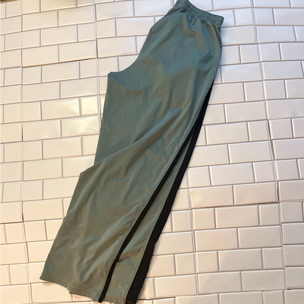 PUMA SportLifestyles Aqua Green Track/Sweatpants X Size : XL - Picture 3 of 4
